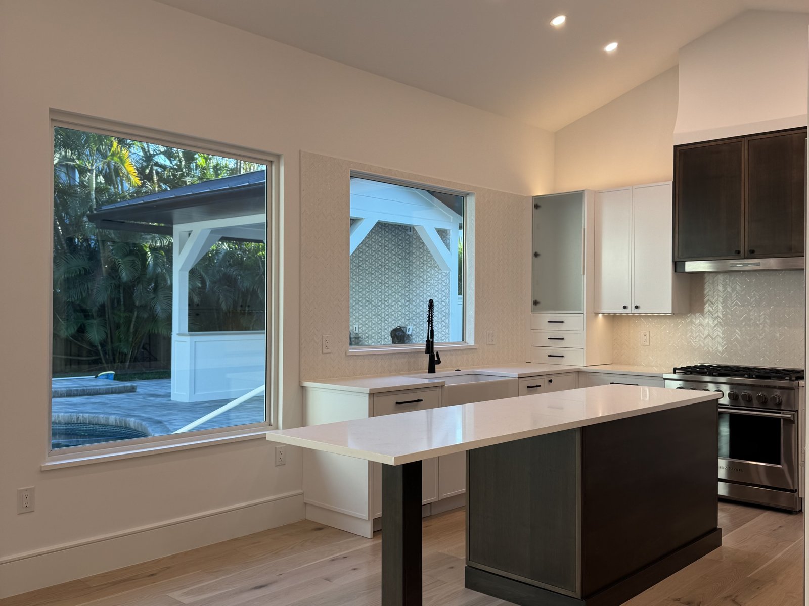 Freshly cleaned room by Ed Cleaning Company